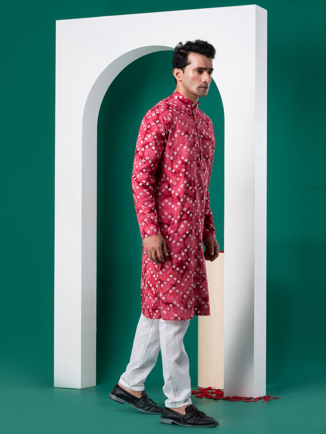 Mens Red Bandhani Printed Cotton Kurta Set